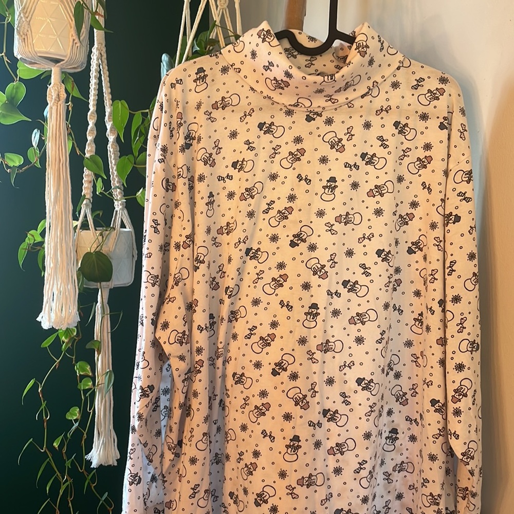 Vintage long sleeve turtle neck w snowmen print. Holiday Christmas white 3XL